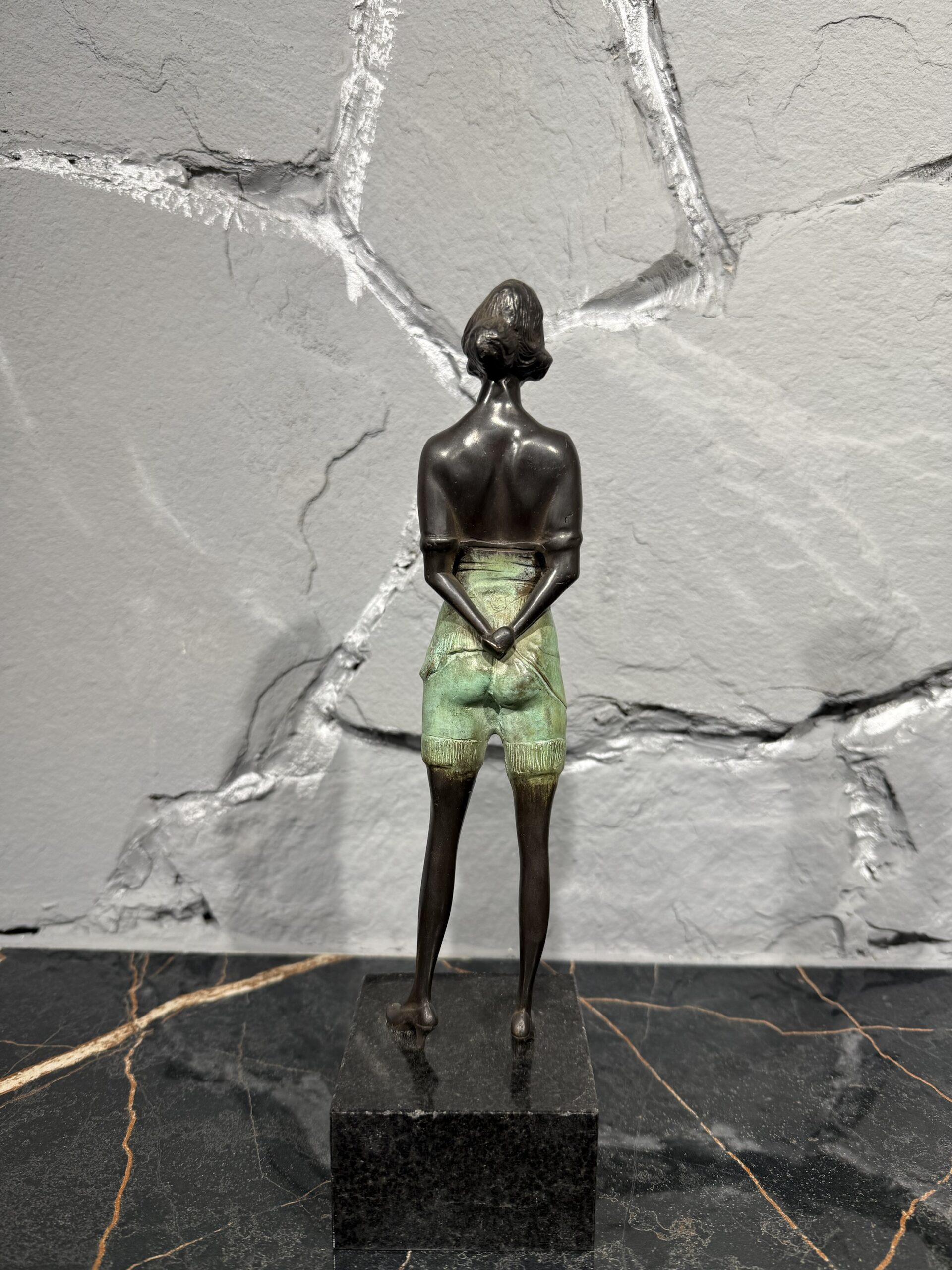 “The Japanese Woman” – Stavri Kalinov | Bronze sculpture - Image 3